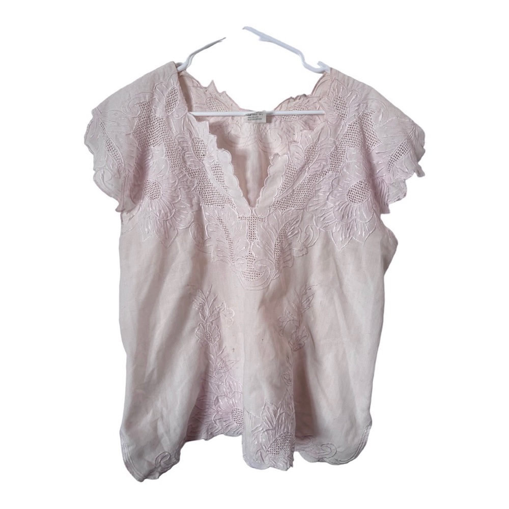 Vintage Soft Pink V-Neck Floral Embroidered Cap Sleeve Scalloped Hem Top‎